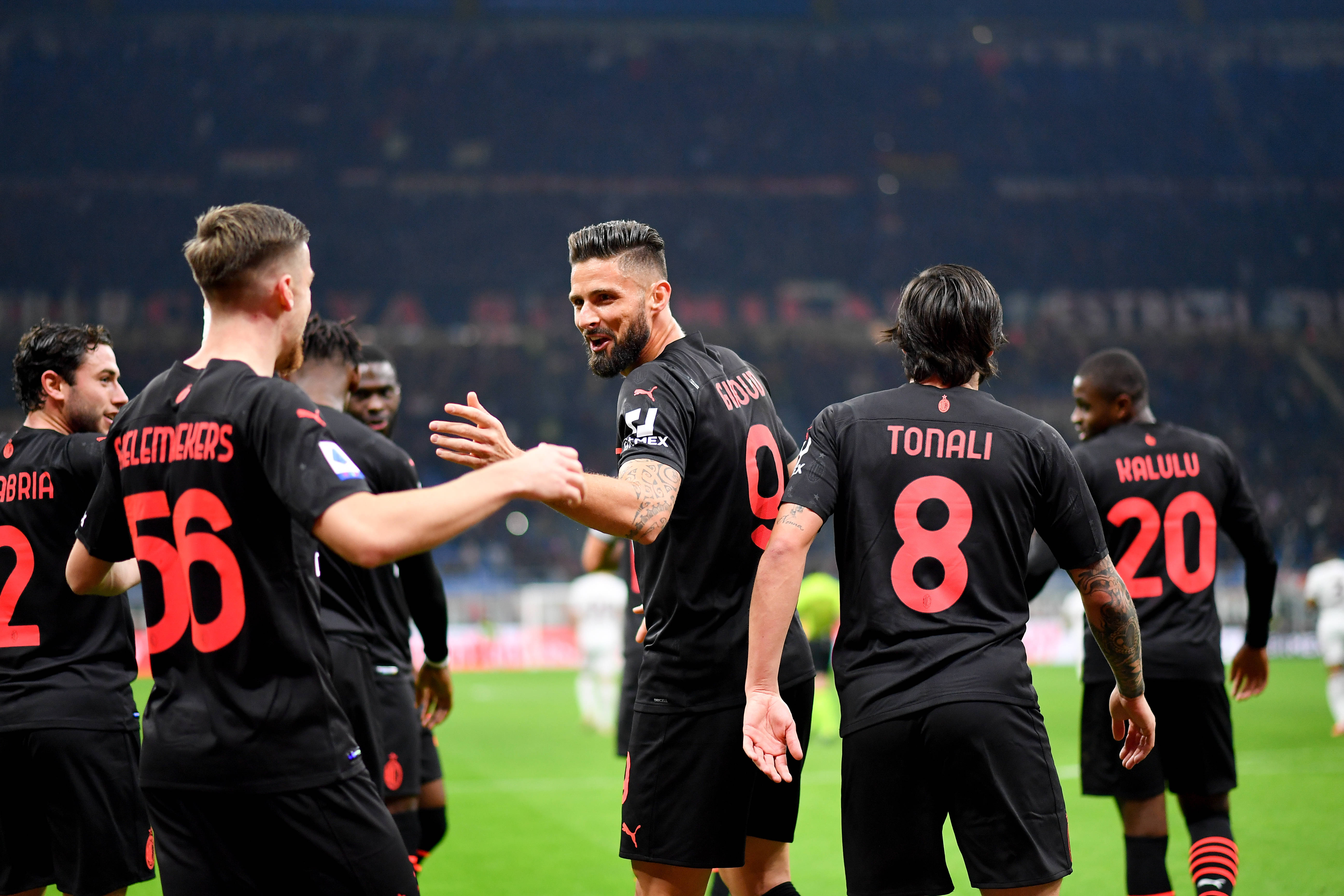 梅西不是不防守，而是将更多的精力都投入到进攻中去了！（梅西并非不防守，只是把重心放在进攻上）