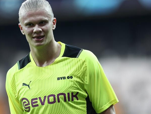 澳超前瞻：西悉尼流浪者德比战意十足，悉尼FC联赛高歌猛进（澳超前瞻：西悉尼流浪者德比斗志昂扬，悉尼FC联赛势不可挡）