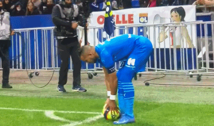 英超疯狂夜：切尔西利物浦双双翻车，11.4亿豪阵不敌升班马