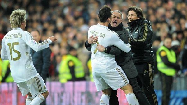 英媒：日本侵略者照片事件是个失误，布莱顿和英超此前都不了解此事（英媒称“日本侵略者”照片风波系失误，布莱顿与英超此前并不知情）