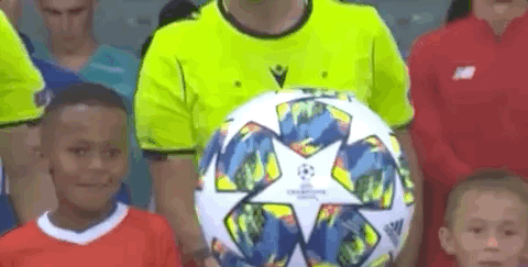 暖心，身患横纹肌肉瘤的河南队小球迷收到王上源送的签名球衣（王上源为患横纹肌肉瘤的河南小球迷赠送签名球衣，温情满满）