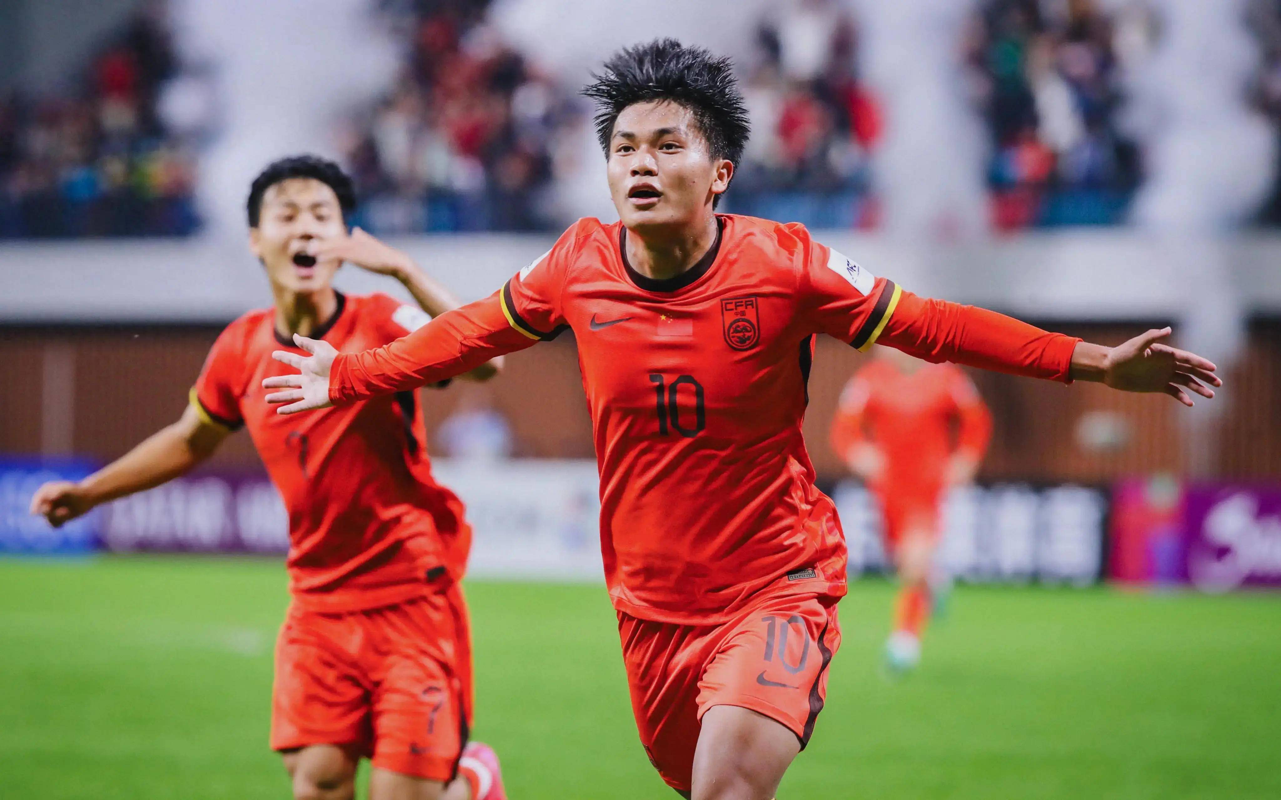 伦纳德谈保罗被裁：很震惊，喜欢和他交流如何提升球队的表现（伦纳德谈保罗被裁：非常意外，常与他探讨如何提升球队）