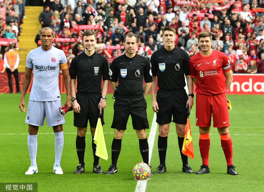 阿隆索：虽然我现在是教练，但真正美妙的是踢球（阿隆索坦言：如今身为主帅，最美妙的仍是踢球）