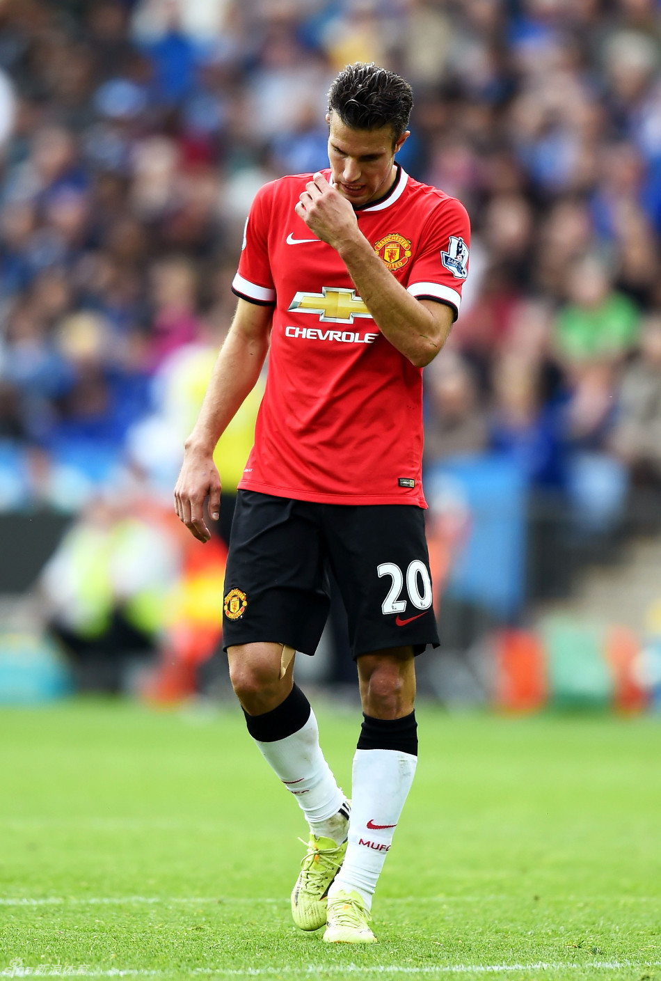 詹姆斯生涯关键时刻出手至少4次投篮的比赛，命中率达59%（詹姆斯职业生涯关键时刻单场出手≥4次时，投篮命中率高达59%）