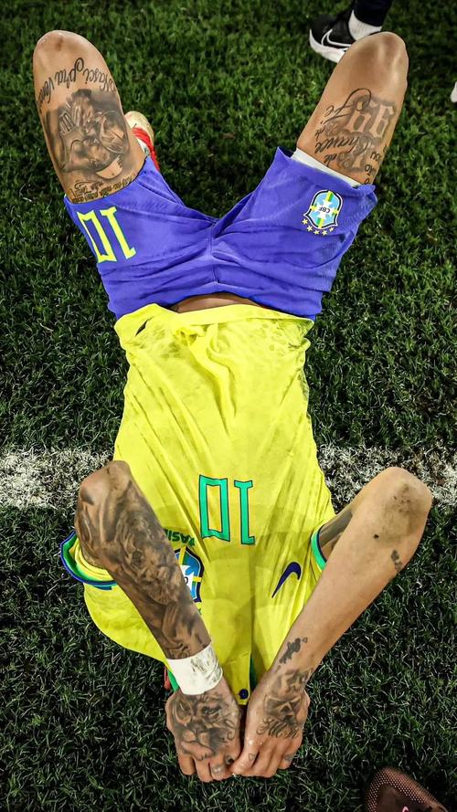 恩迪卡：输球之后没时间想那么多，现在必须振作起来（恩迪卡：输球后无暇多想，当下必须尽快反弹）