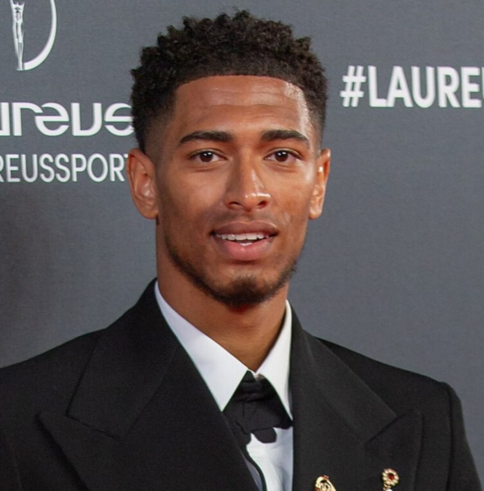 赫内斯支持废除50+1，拜仁球迷拉横幅反对：这是不可想象的（赫内斯力挺取消50+1，拜仁球迷举横幅抗议：难以想象）