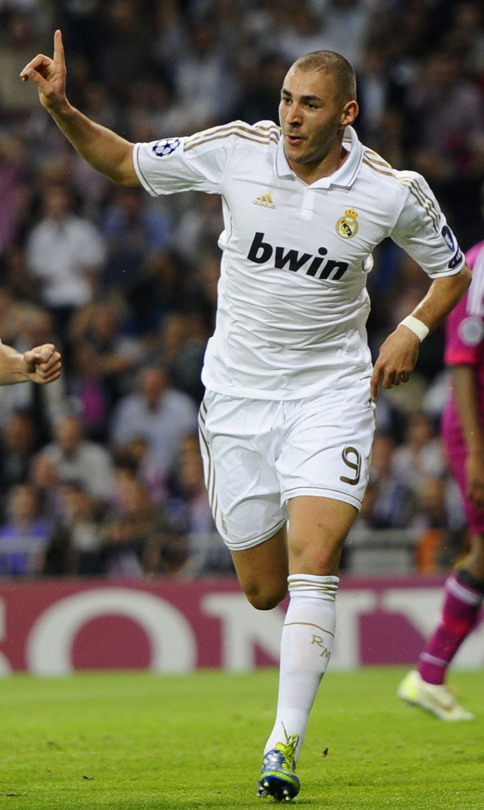 努贝尔谈未来：自从我加盟拜仁后每年都会有传闻，一切都是开放的（努贝尔谈去留：加盟拜仁以来传闻不断，未来保持开放）