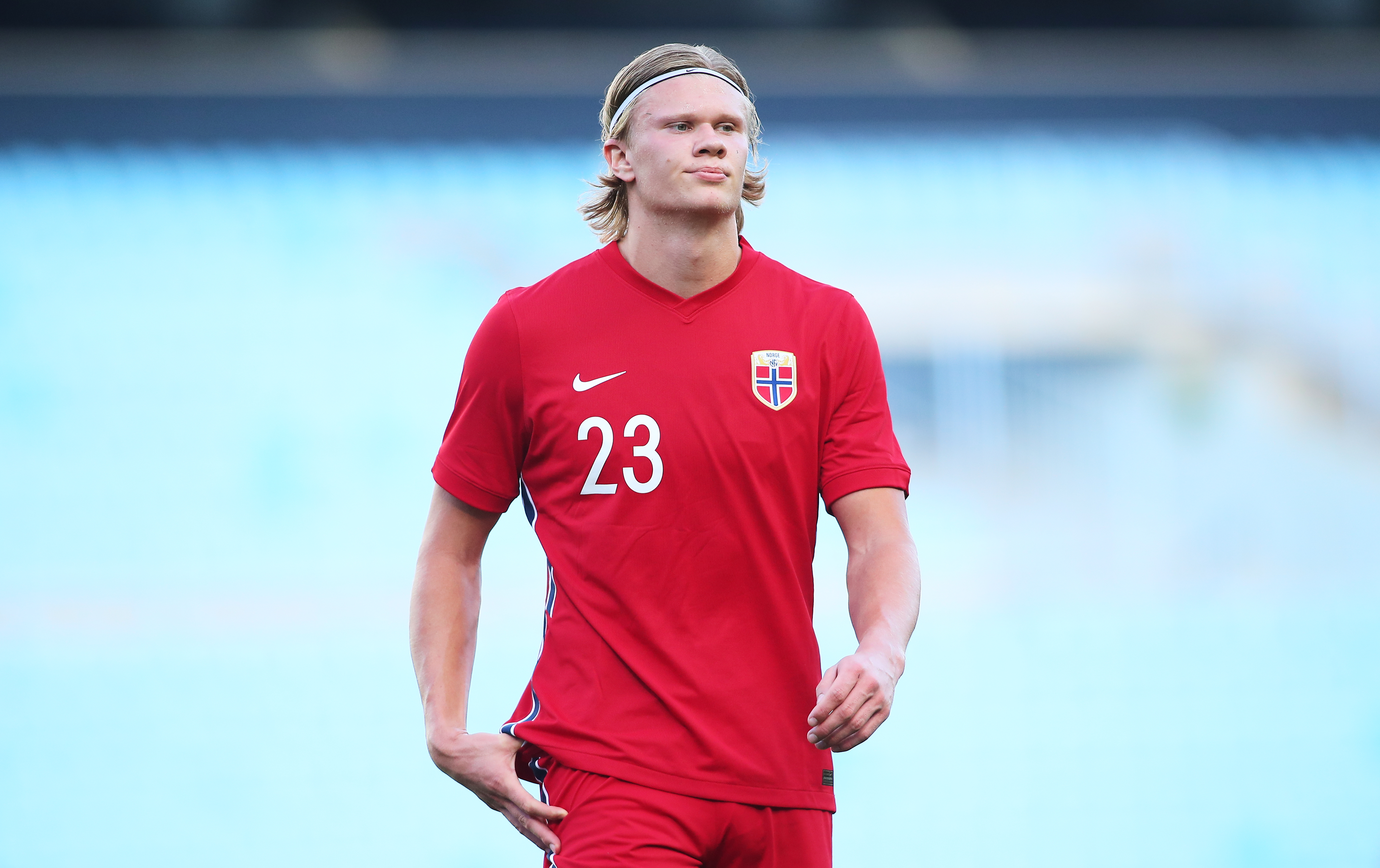 英超前瞻：桑德兰伯恩茅斯时隔8年再遇，皆争胜冲击前4（英超前瞻：桑德兰与伯恩茅斯阔别8年再度交锋，力拼三分冲击前四）