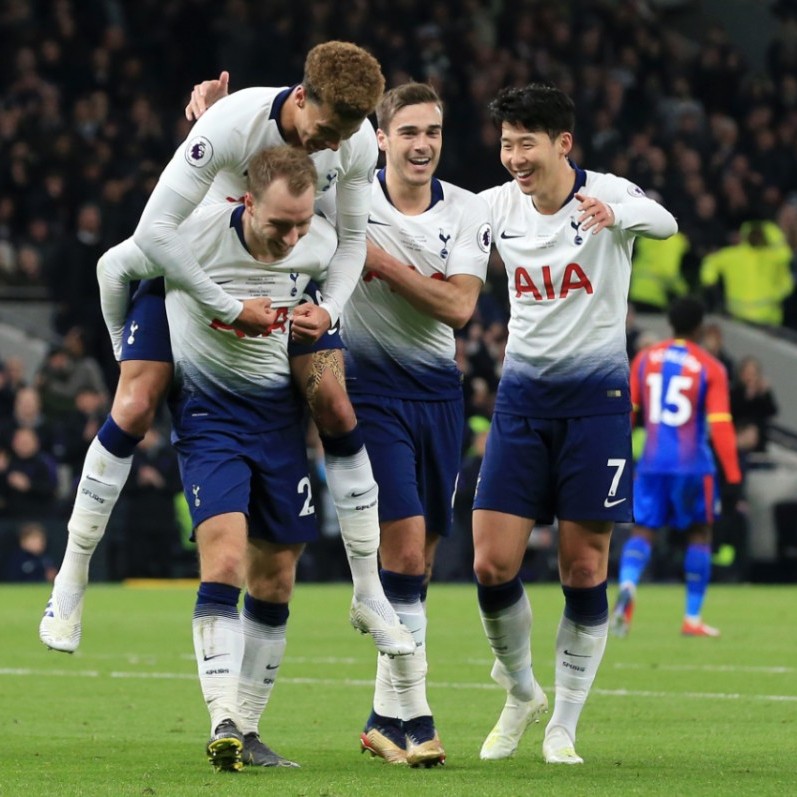 会上场吗？阿方索-戴维斯时隔262天进入拜仁的比赛大名单（阿方索-戴维斯阔别262天重回拜仁大名单：能否登场成看点）